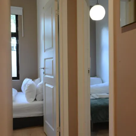 Apartment - Sleeps 8 - 4br Near S