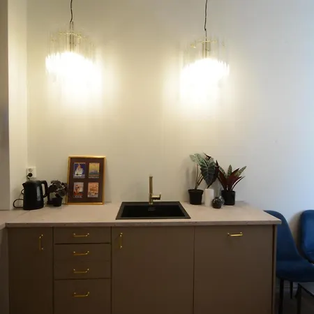- Sleeps 8 - 4br Near S Apartment *